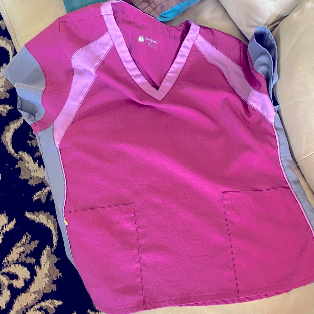 Scrub top